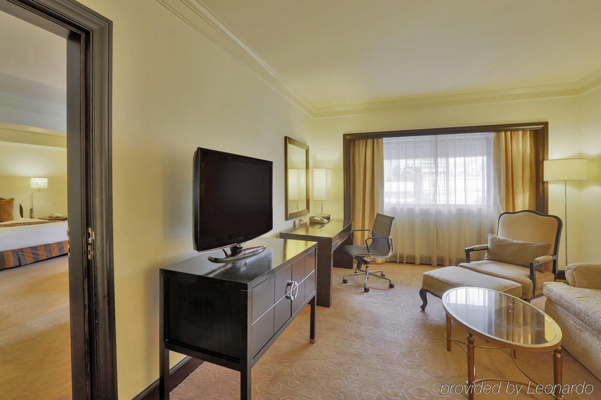 Intercontinental Manila Hotel Makati City Екстериор снимка
