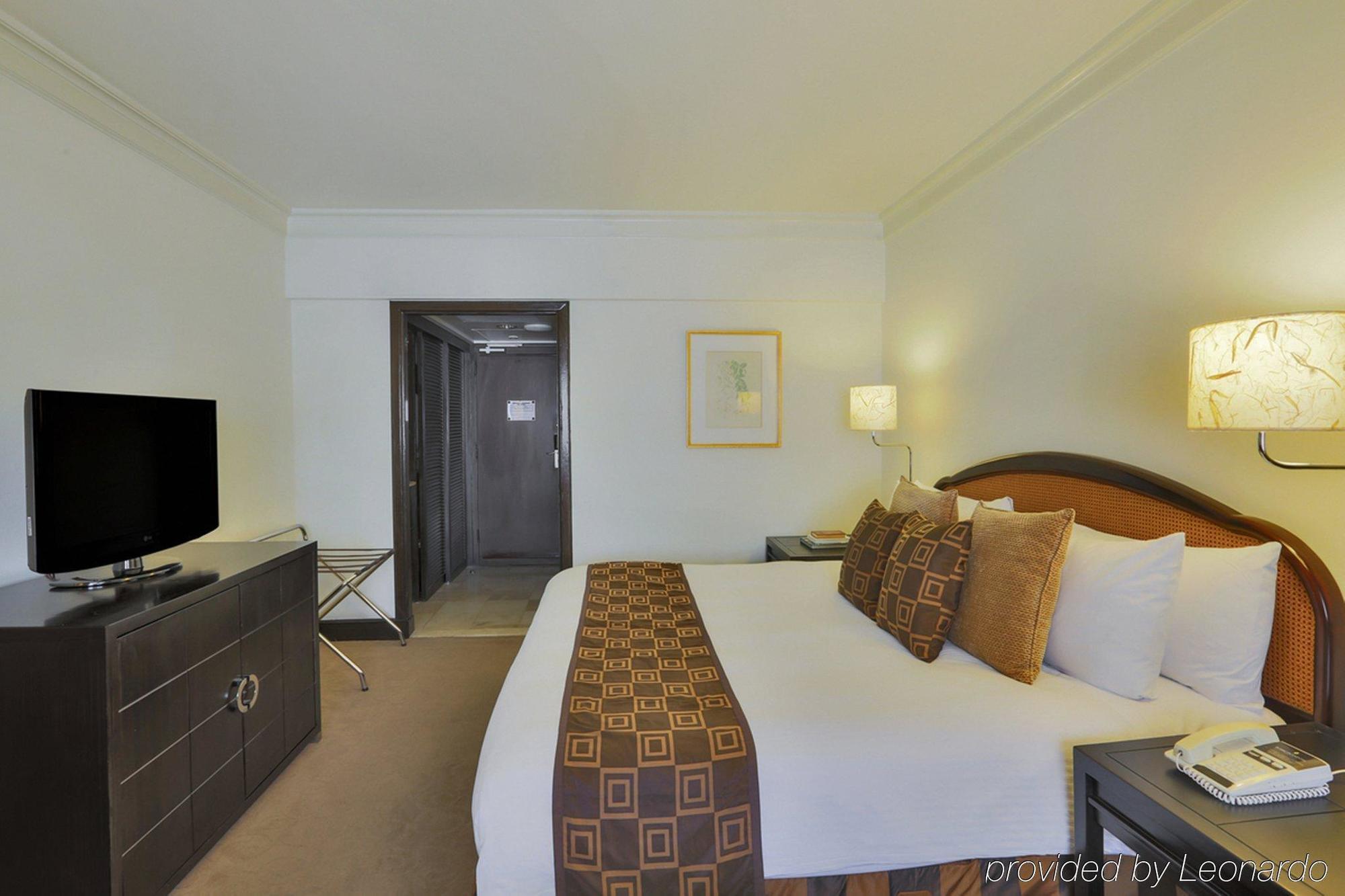 Intercontinental Manila Hotel Makati City Екстериор снимка