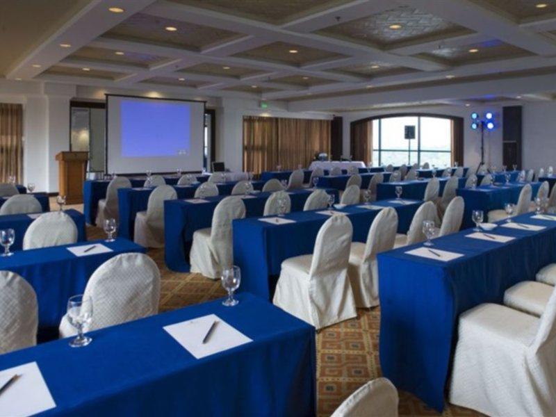 Intercontinental Manila Hotel Makati City Екстериор снимка